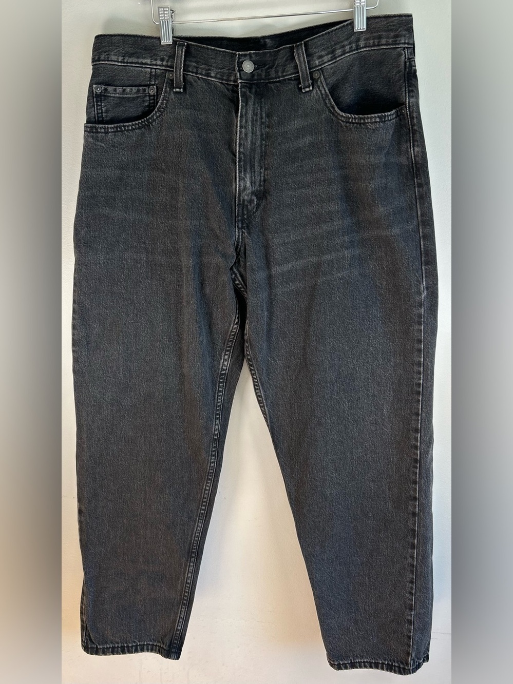 Levi’s 550 Relaxed Fit Mens Black Denim Jeans 36x32 Dark Wash Slightly Faded EUC